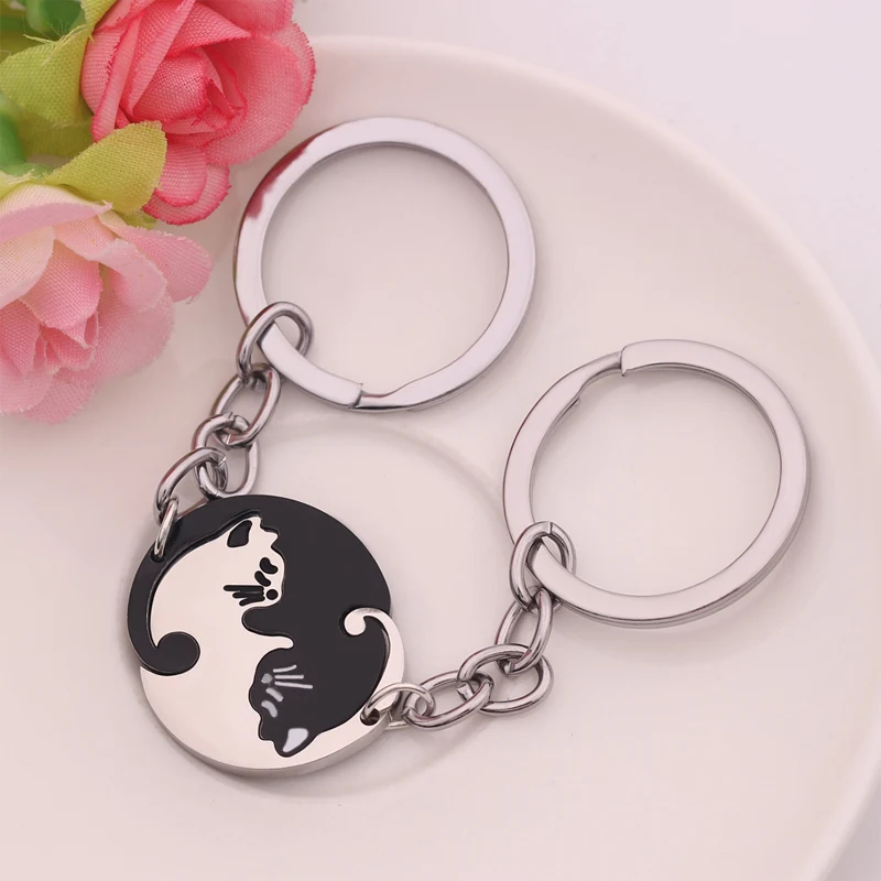 Cute Black gold Cat embrace Key chain Stainless Steel Couples Keychains Animal Cat Pendants Keychain Fashion gift
Cute Black gold Cat embrace Key chain Stainless Steel Couples Keychains Animal Cat Pendants Keychain Fashion gift
