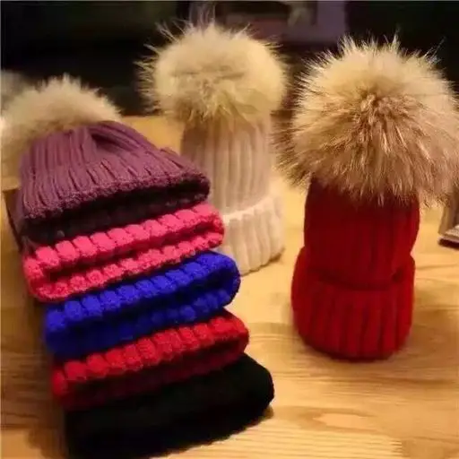 Autumn winter warm children hats , new boy girl beanie Hat with Big Raccoon Fur Pom Poms
Autumn winter warm children hats , new boy girl beanie Hat with Big Raccoon Fur Pom Poms