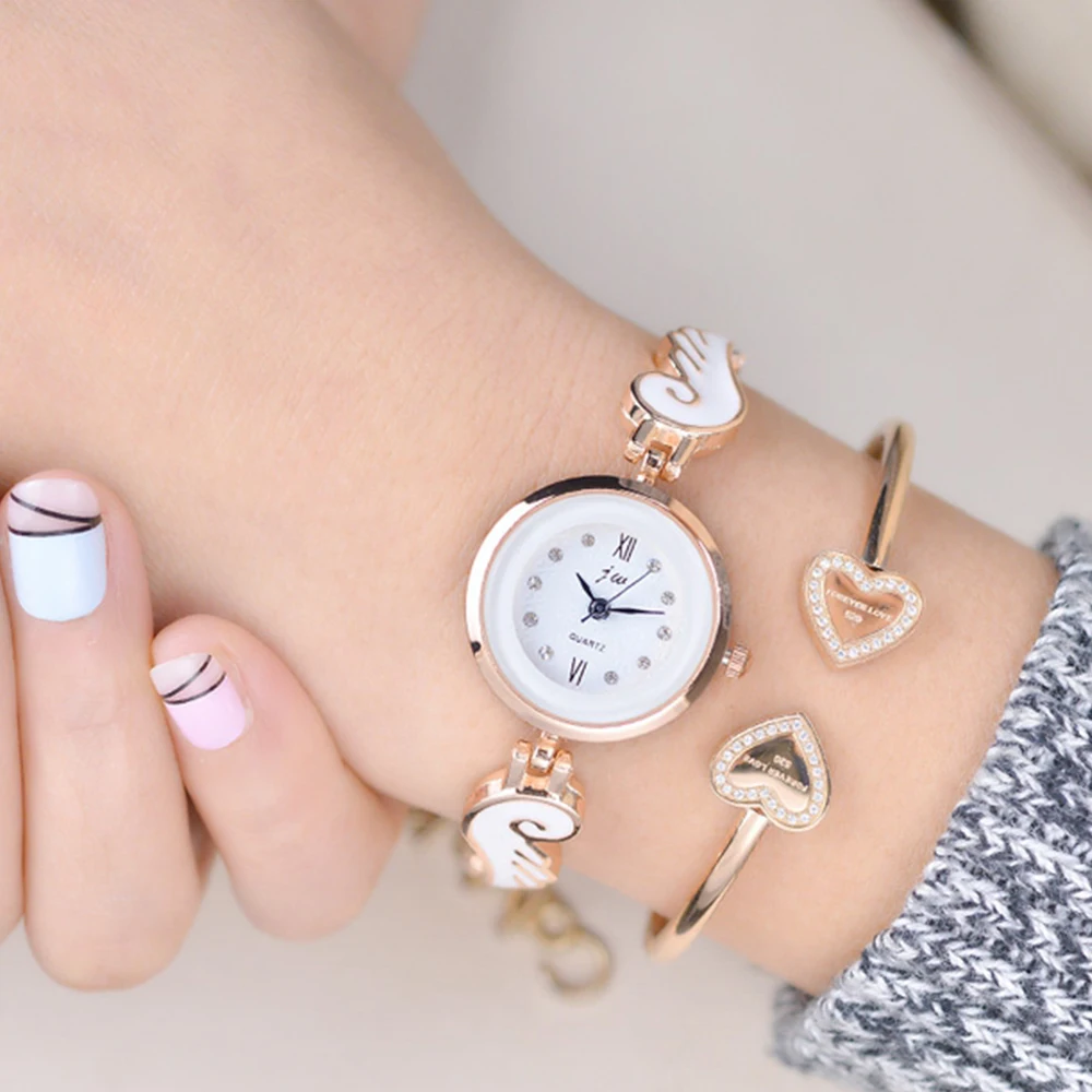 Women Watches Bracelet Fashion Casual Relogio Rhinestone Analog Alloy Ladies Gifts Love Simple Clock Quartz Movement Watch
Women Watches Bracelet Fashion Casual Relogio Rhinestone Analog Alloy Ladies Gifts Love Simple Clock Quartz Movement Watch
