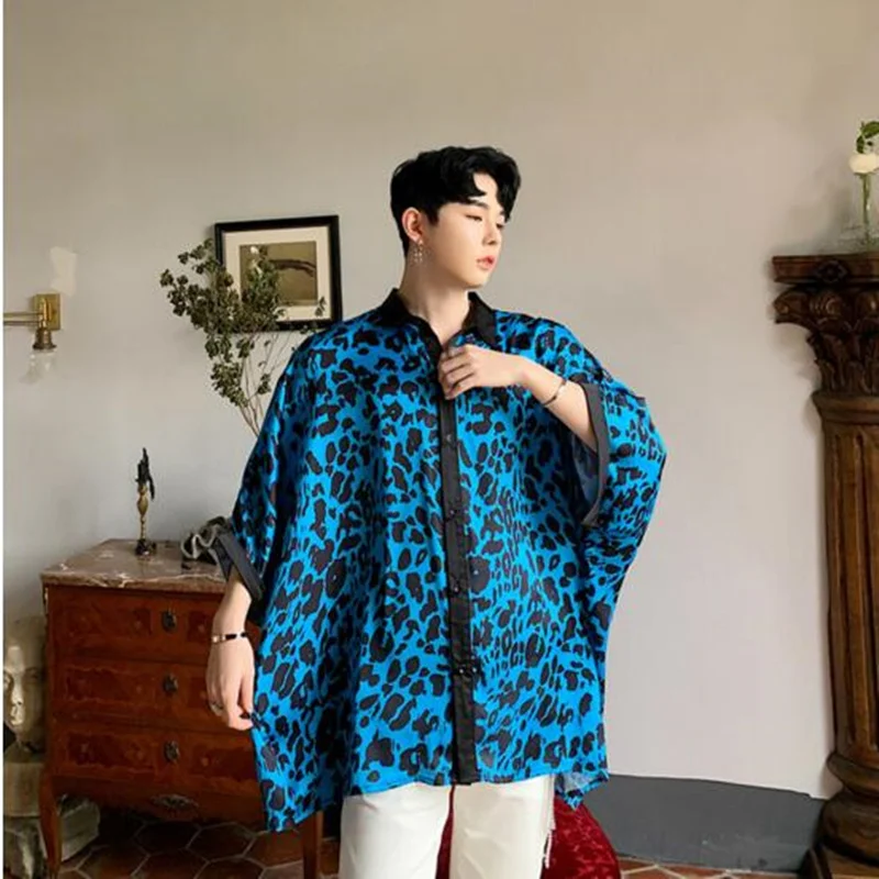 2019 Summer fashion leopard oversize men shirt nightclub singer punk hip hop blouse blue color loose vintage men shirts
2019 Summer fashion leopard oversize men shirt nightclub singer punk hip hop blouse blue color loose vintage men shirts