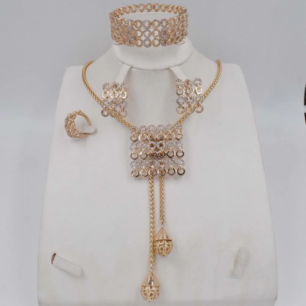 TOP Quality Fashion Dubai gold jewelry sets African Beads Jewelry sets for women statement necklace and earring set bracelet
TOP Quality Fashion Dubai gold jewelry sets African Beads Jewelry sets for women statement necklace and earring set bracelet