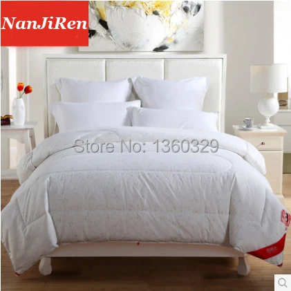 200*230cm Wool Blanket Winter Quilt Queen colcha Thickening Quilted Comforter Patchwork Bedspread Cotton edredom Free Shipping
200*230cm Wool Blanket Winter Quilt Queen colcha Thickening Quilted Comforter Patchwork Bedspread Cotton edredom Free Shipping