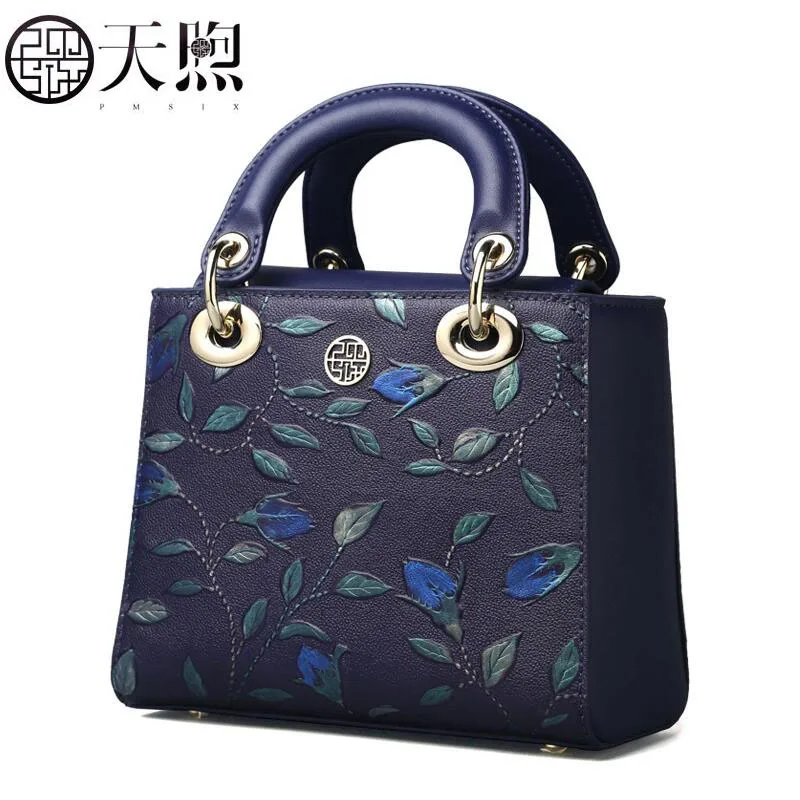 2019 new cowhide exquisite printed handbag Fashion shoulder messenger bag Designer bag Small square package
2019 new cowhide exquisite printed handbag Fashion shoulder messenger bag Designer bag Small square package