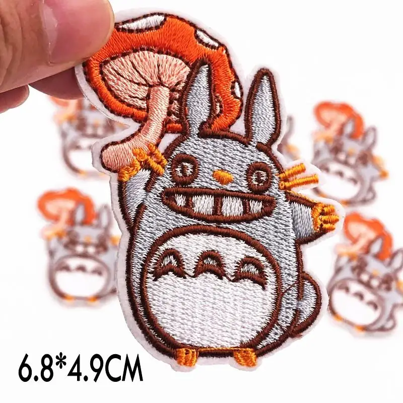 

10PCS lovely Totoro Patches cartoon stickers Clothing bags Badges Parches Bordados Iron on Embroidered DIY clothes Applique