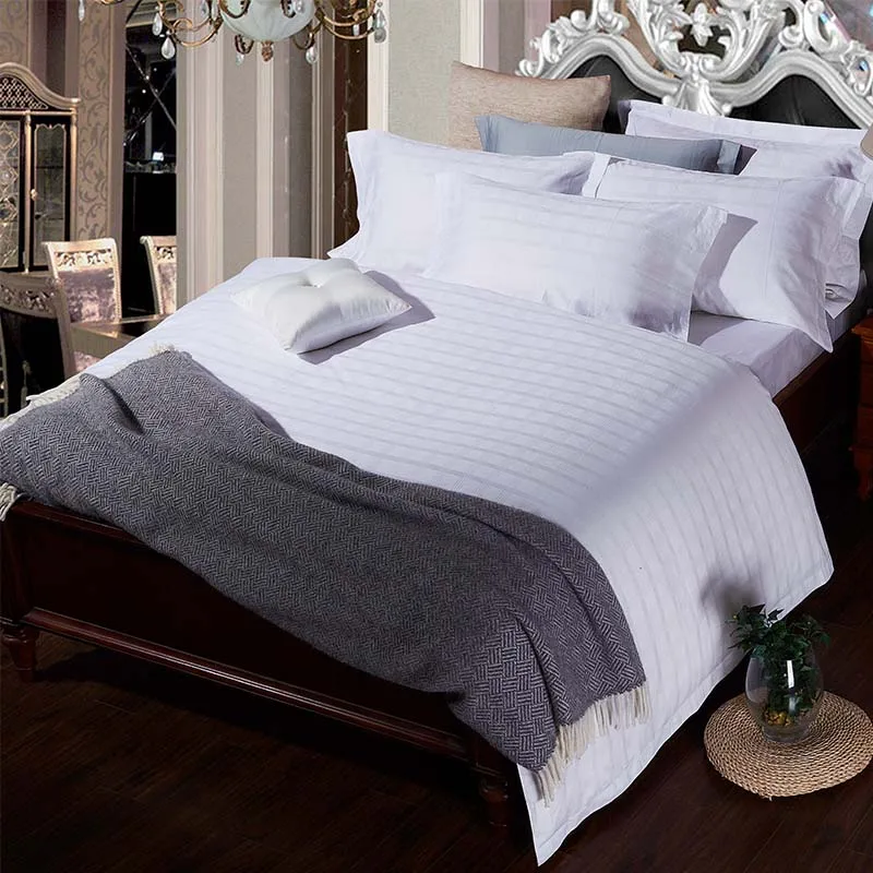 Фото Однотонный белый роскошный комплект постельного белья пятизвездочный отель 100%