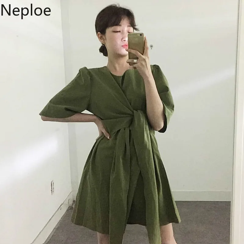 Neploe 2019 Korean Chic Elegant Dress Olive Green Irregular Bandage Slim Waist Vestidos Women Short Sleeve Vintage Dresses 53033
Neploe 2019 Korean Chic Elegant Dress Olive Green Irregular Bandage Slim Waist Vestidos Women Short Sleeve Vintage Dresses 53033
