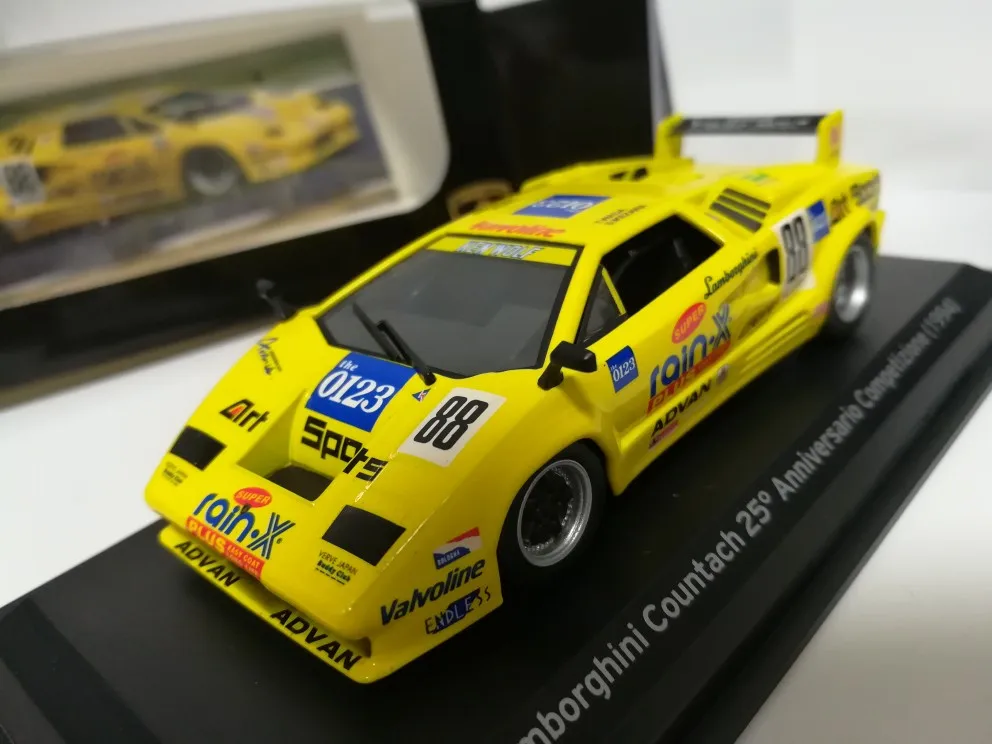 I XO 1:43 Countach 25 Anniversario Competizione alloy model Car Diecast Metal Toys Birthday Gift For Kids Boy
I XO 1:43 Countach 25 Anniversario Competizione alloy model Car Diecast Metal Toys Birthday Gift For Kids Boy