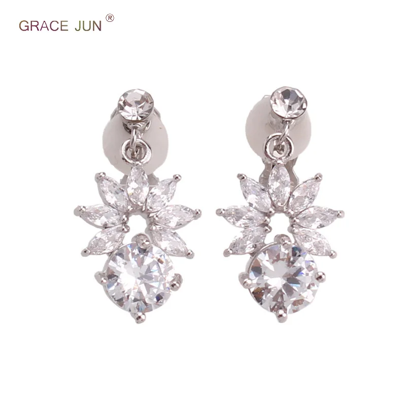 High Quality AAA Cubic Zircon Flower Shape Hollow-out Clip on Earrings No Pierced for Women Party Wedding Cute Pierced Earrings
High Quality AAA Cubic Zircon Flower Shape Hollow-out Clip on Earrings No Pierced for Women Party Wedding Cute Pierced Earrings