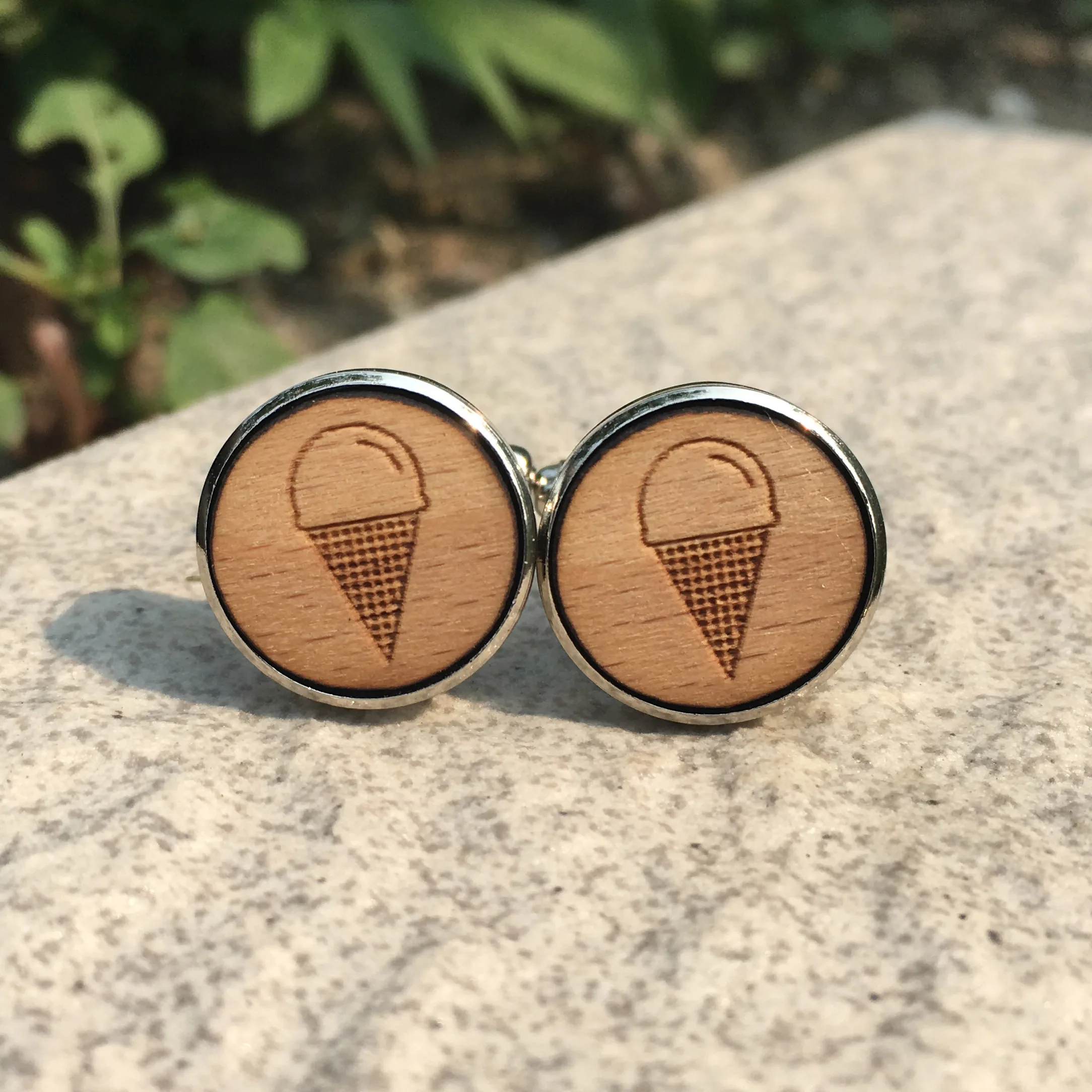 Ice Cream Laser Engraved Wood Cufflinks Ice Wooden Cuff Link Summer Cuff Links Wedding Accessory X 5 Pairs
Ice Cream Laser Engraved Wood Cufflinks Ice Wooden Cuff Link Summer Cuff Links Wedding Accessory X 5 Pairs