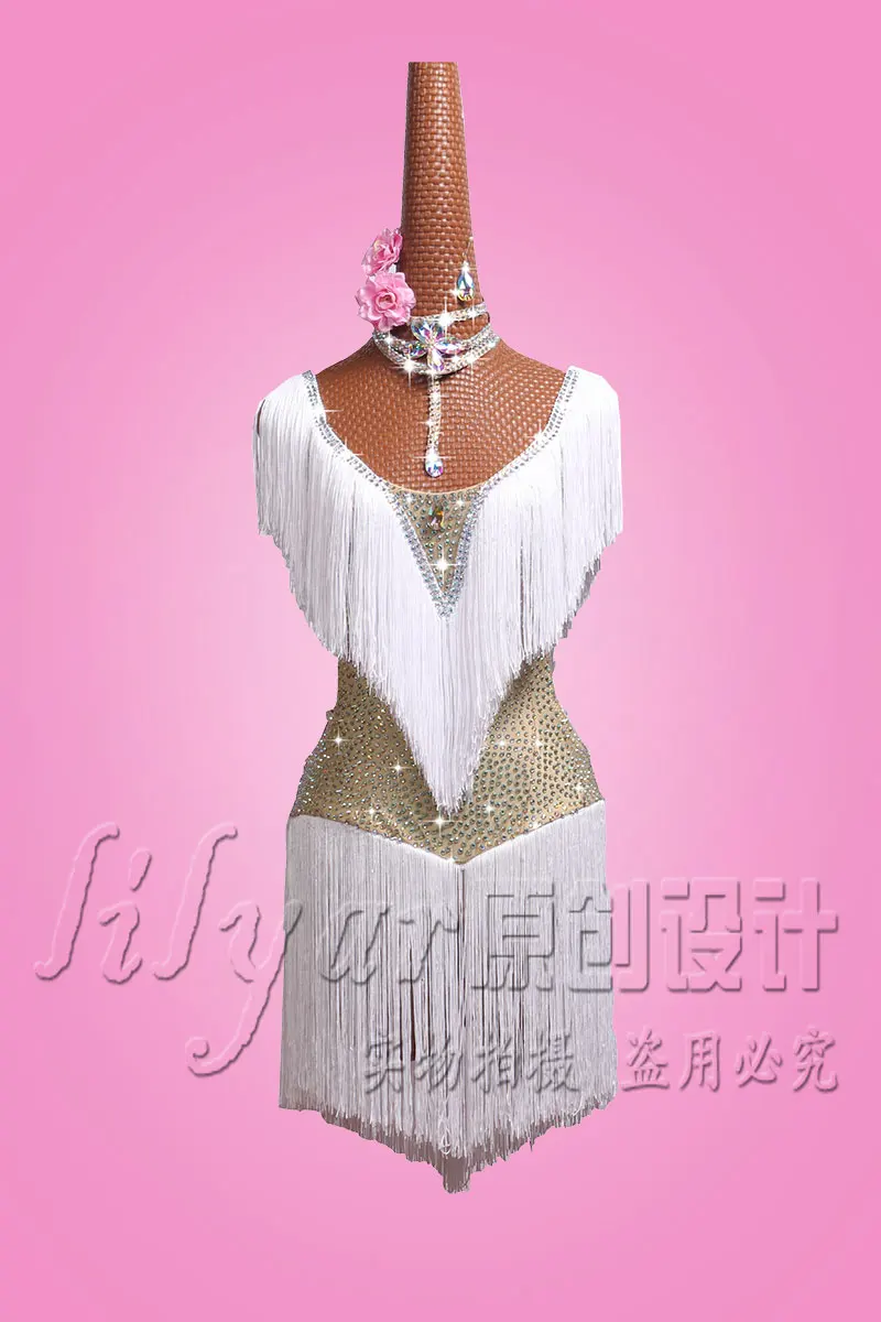 Customized Latin Dance Dresses Latin Dance Performing Dresses Latin Dance Skirt Female Bellux Skirt Shining Water Diamond
Customized Latin Dance Dresses Latin Dance Performing Dresses Latin Dance Skirt Female Bellux Skirt Shining Water Diamond