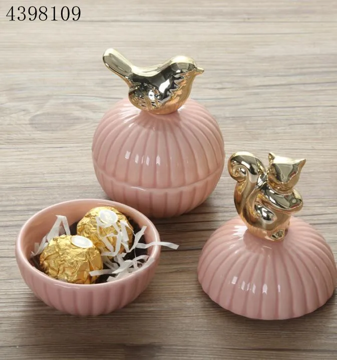 Cute ceramic animal candy jar wedding ring earrings necklace jewelry box fashion 3D ceramic storage jar baby full moon gift box
Cute ceramic animal candy jar wedding ring earrings necklace jewelry box fashion 3D ceramic storage jar baby full moon gift box