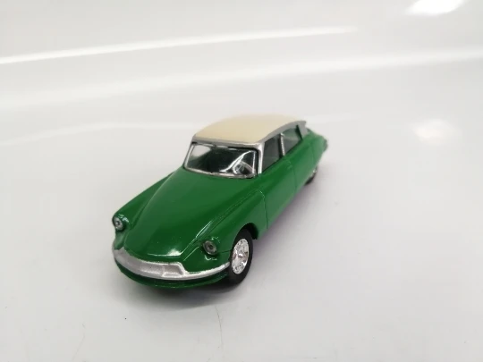 NOR EV 1:64 CITROEN DS alloy model Car Diecast Metal Toys Birthday Gift For Kids Boy
NOR EV 1:64 CITROEN DS alloy model Car Diecast Metal Toys Birthday Gift For Kids Boy