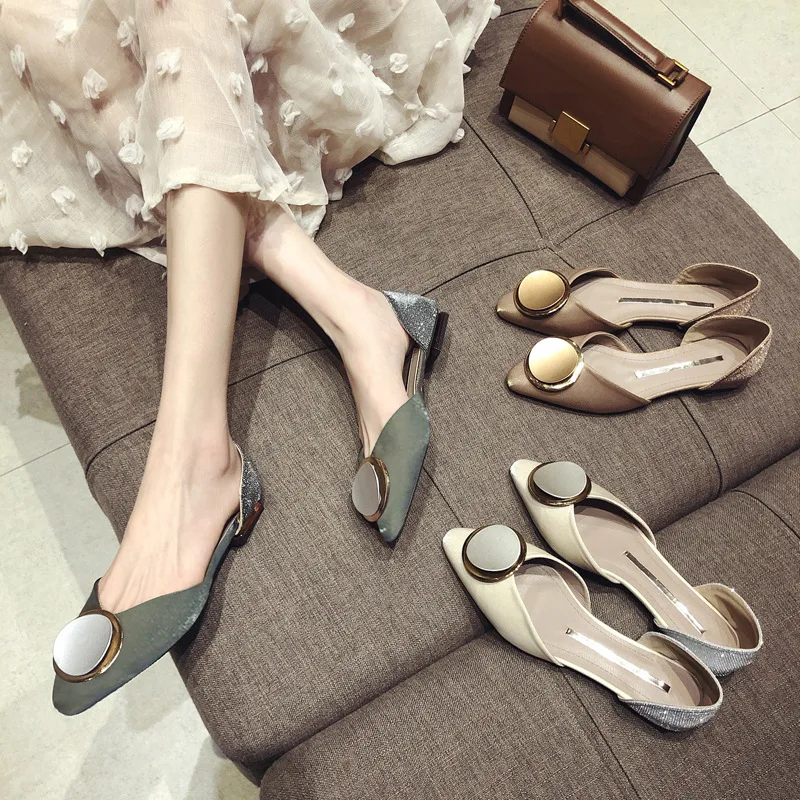 2019 Summer New Women's Shoes Korean Version Fashion Simple Versatile Pointed Single Shoes Metal Decoration Square Heel Pumps
2019 Summer New Women's Shoes Korean Version Fashion Simple Versatile Pointed Single Shoes Metal Decoration Square Heel Pumps