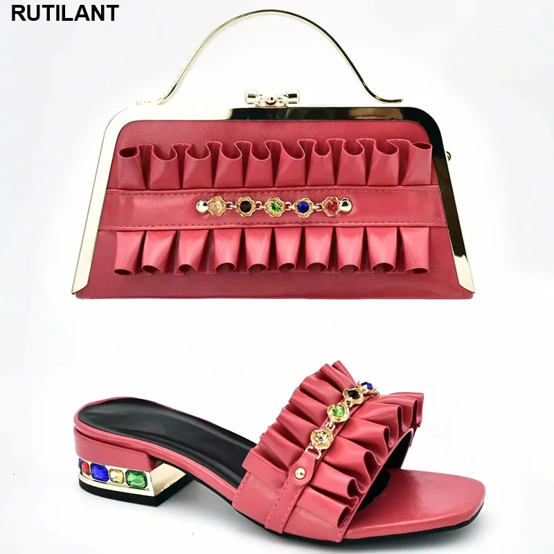 New Fashion Ladies Shoes with Matching Bags Set Luxury Shoes Women Designers Elegant Crystal Shoes Shoe and Bag Set for Party
New Fashion Ladies Shoes with Matching Bags Set Luxury Shoes Women Designers Elegant Crystal Shoes Shoe and Bag Set for Party