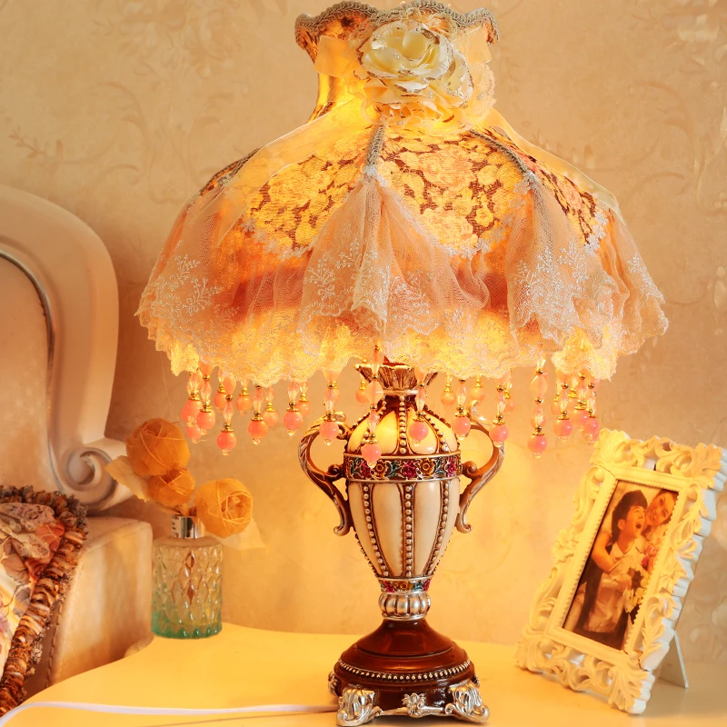 European vintage princess room table lamp bedroom bedside lamp dimmable warm warm pastoral lace fabric lampshade
European vintage princess room table lamp bedroom bedside lamp dimmable warm warm pastoral lace fabric lampshade