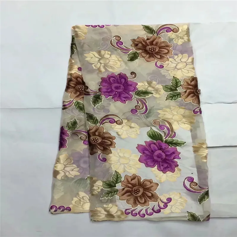 New Arrival satin silk fabric Fashion african wax pattern design Eco-Friendly silk fabric for Party Dress LXE030505
New Arrival satin silk fabric Fashion african wax pattern design Eco-Friendly silk fabric for Party Dress LXE030505