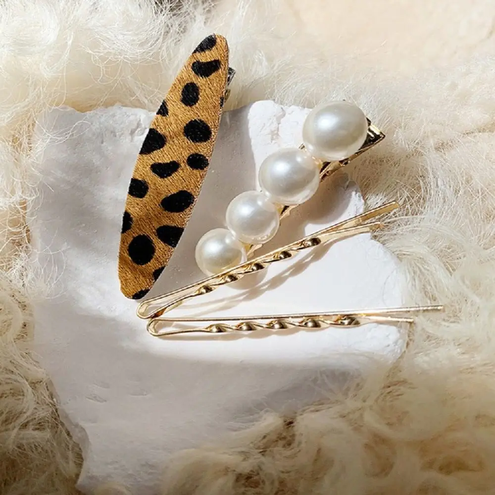 4Pcs Fashion Metal Imitiation Pearl Hair Clips for Women Hair Accessories Leopard Hairpins For Women Girls Gift
4Pcs Fashion Metal Imitiation Pearl Hair Clips for Women Hair Accessories Leopard Hairpins For Women Girls Gift