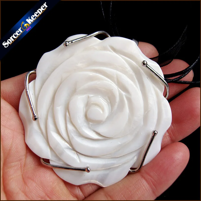 SorcerKeeper Natural Freshwater Pearl Flat Shape White Pearl Shell Flower Chain Necklace Pendants Unique Jewelry Gift SKA39
SorcerKeeper Natural Freshwater Pearl Flat Shape White Pearl Shell Flower Chain Necklace Pendants Unique Jewelry Gift SKA39