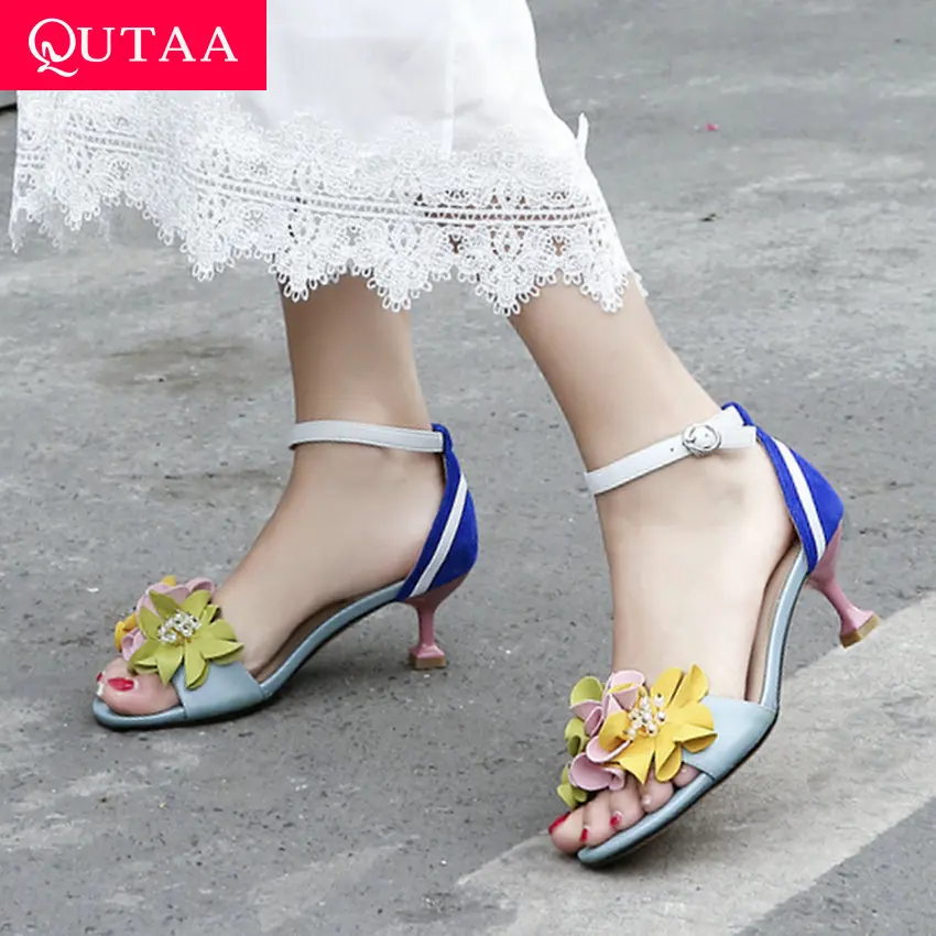 QUTAA 2019 Women Shoes Thin High Heel Mixed Color Flower Round Open-toed Sheepskin Buckle Fashionable Ladies Sandals Size 34-40 
QUTAA 2019 Women Shoes Thin High Heel Mixed Color Flower Round Open-toed Sheepskin Buckle Fashionable Ladies Sandals Size 34-40