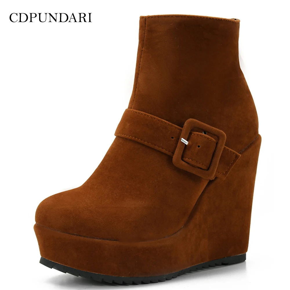CDPUNDARI Suede Wedges Ankle boots for women high heel platforms boots Ladies Winter shoes
CDPUNDARI Suede Wedges Ankle boots for women high heel platforms boots Ladies Winter shoes