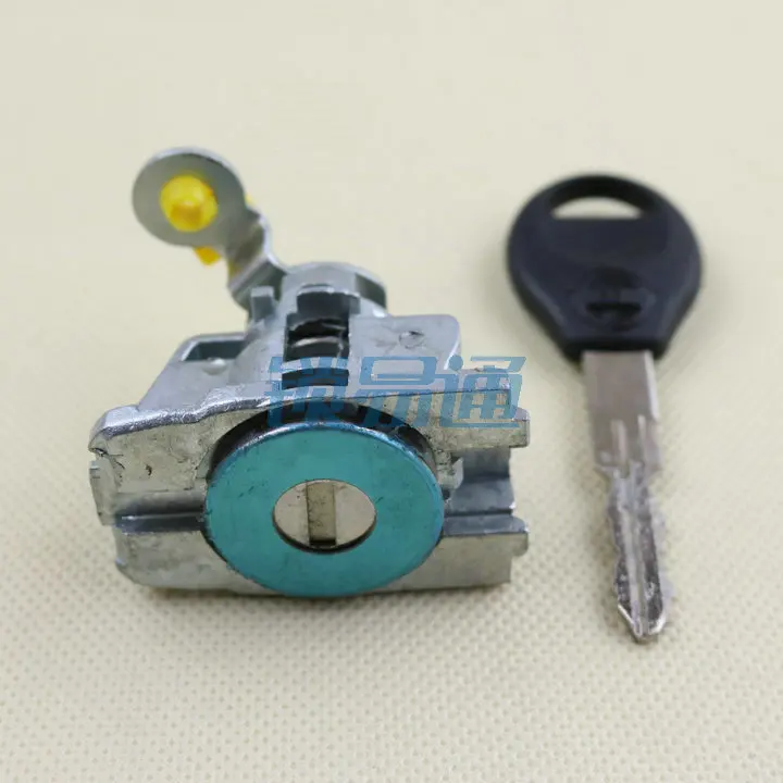for Old Teana before 2008 year Free shipping OEM Left Door lock Cylinder Auto Door Lock Cylinder for Old Teana with 1pcs key
for Old Teana before 2008 year Free shipping OEM Left Door lock Cylinder Auto Door Lock Cylinder for Old Teana with 1pcs key