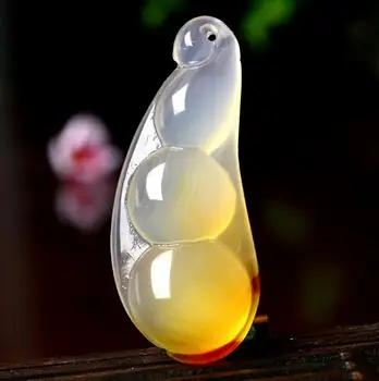 Authentic natural jade pendant four seasons fortune odds pendant agate chalcedony four seasons bean pendant
Authentic natural jade pendant four seasons fortune odds pendant agate chalcedony four seasons bean pendant