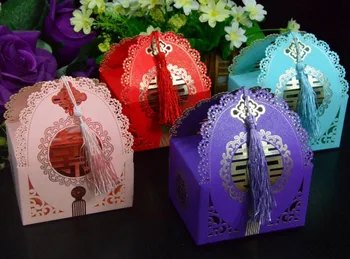 creative chinese traditional tassel carved candy bag DIY new marriage charm Shower Favor Boxes Wedding Party Gift hold bag 
creative chinese traditional tassel carved candy bag DIY new marriage charm Shower Favor Boxes Wedding Party Gift hold bag