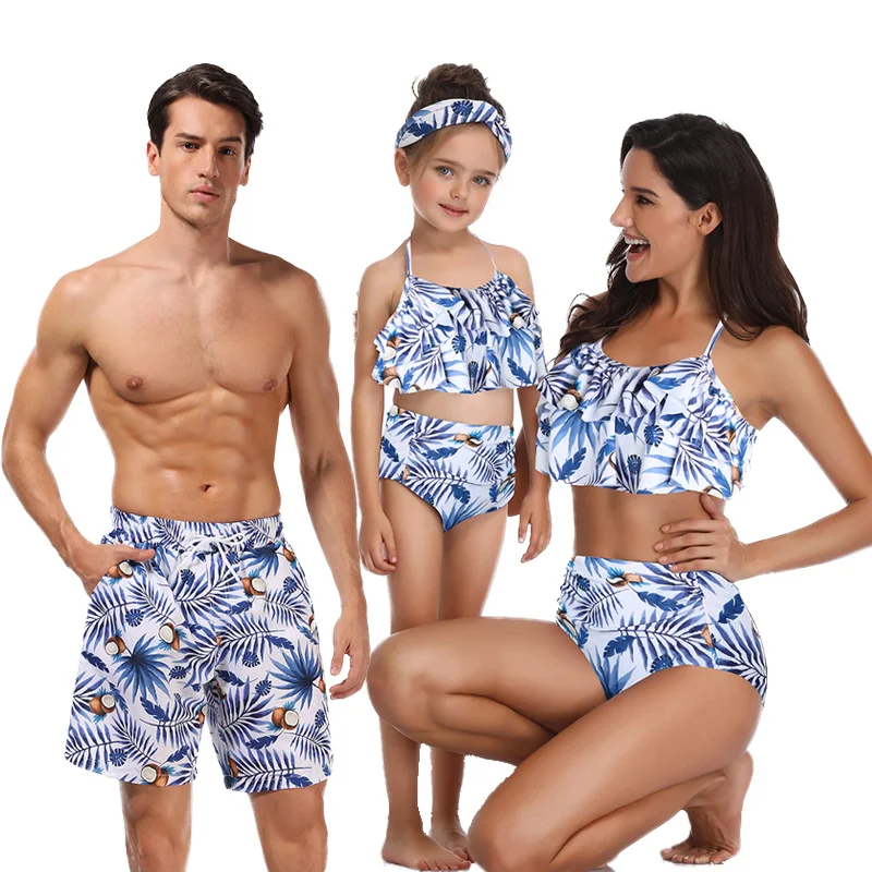 Matching Family Look Outfits Beach Wear Women Men Daughter Bikinis Swimsuits For Dad Mom Boys Girls Children Kids Short Swimwear
Matching Family Look Outfits Beach Wear Women Men Daughter Bikinis Swimsuits For Dad Mom Boys Girls Children Kids Short Swimwear
