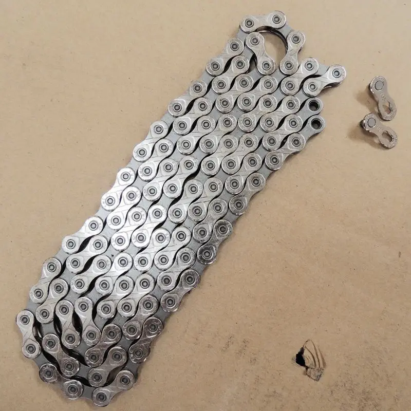 K*C GuimengZ51 Z82 X10 chain Mountain bike road bike7 8 9 10 speed Shift chain 108/110 section
K*C GuimengZ51 Z82 X10 chain Mountain bike road bike7 8 9 10 speed Shift chain 108/110 section