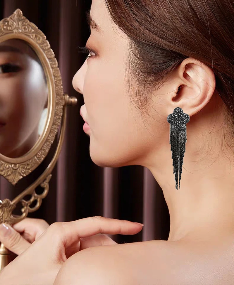 SINLEERY All Black Cubic Zirconia Four-leaf Clover Flower Tassels Earrings For Women Evening Party Sexy Accessories ES238 SSB
SINLEERY All Black Cubic Zirconia Four-leaf Clover Flower Tassels Earrings For Women Evening Party Sexy Accessories ES238 SSB