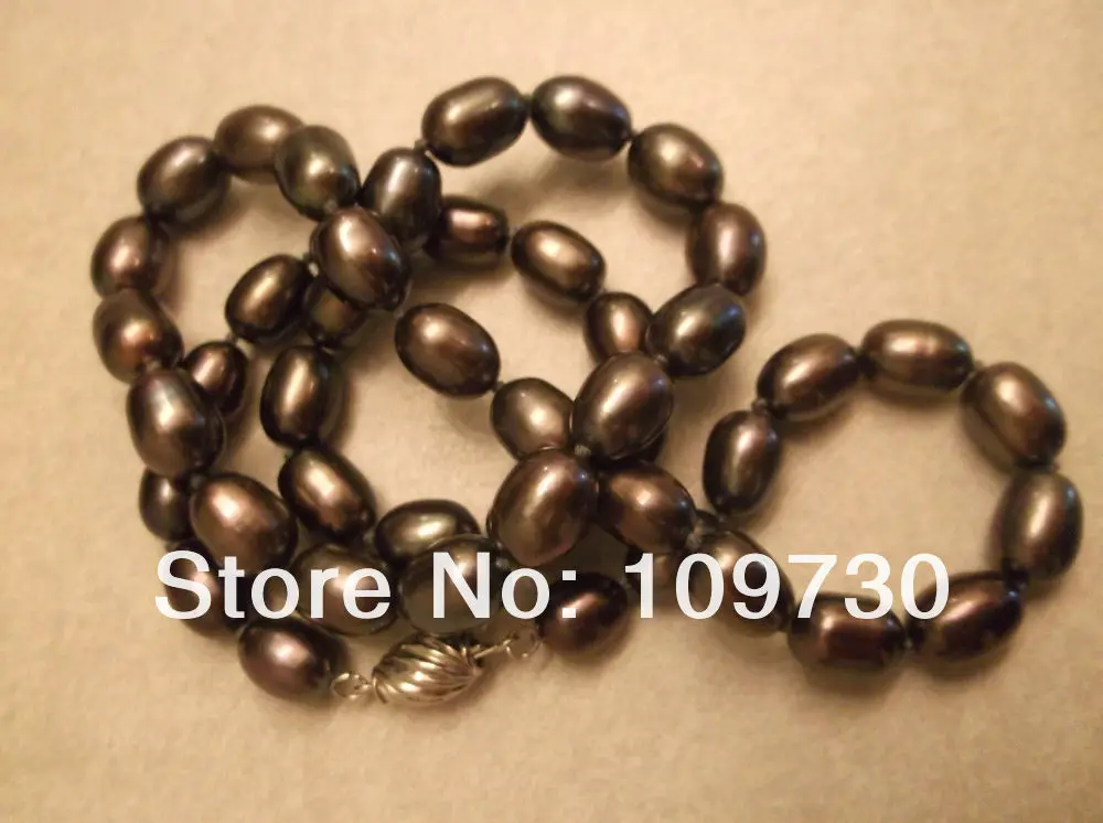 Jewelry 00925 Designer Baroque Grey/Lavender Pearl necklace 14KGP white gold clasp
Jewelry 00925 Designer Baroque Grey/Lavender Pearl necklace 14KGP white gold clasp