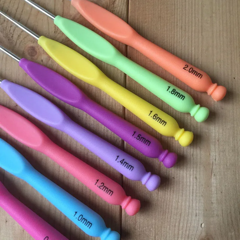 8Pcs Soft Handle Aluminium Crochet Hooks Set Knitting Needles Kit Sweater Weave Knitting Tools Sewing Needles
8Pcs Soft Handle Aluminium Crochet Hooks Set Knitting Needles Kit Sweater Weave Knitting Tools Sewing Needles