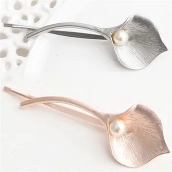 2pcs/set New Fashion Woman Pearl Hairpin Metal Leaf Hair Clips Beautiful And Elegant Girls barrettes Hair Accessories
2pcs/set New Fashion Woman Pearl Hairpin Metal Leaf Hair Clips Beautiful And Elegant Girls barrettes Hair Accessories