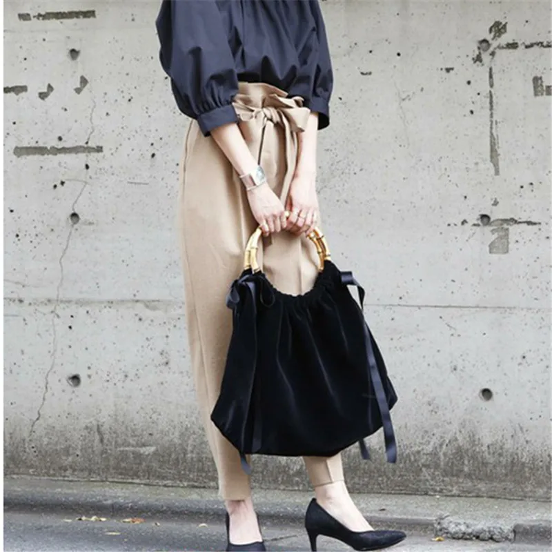 Women Bags Handbag Silk Ribbon Velvet Tote Bag Slub Handbag Bamboo Handles Metal Luxury High Quality Vintage Bag Black Purse
Women Bags Handbag Silk Ribbon Velvet Tote Bag Slub Handbag Bamboo Handles Metal Luxury High Quality Vintage Bag Black Purse