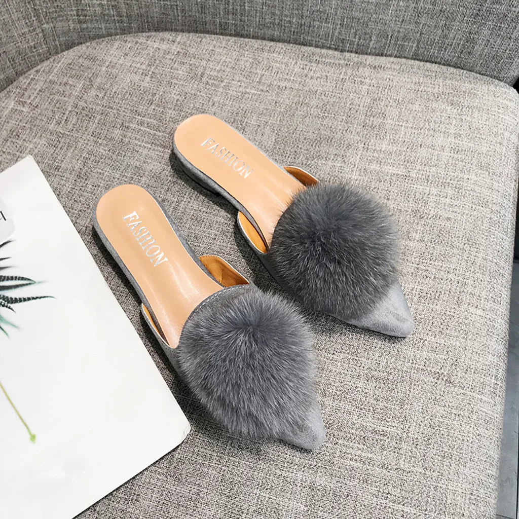 Ladies Solid Color Shoes Autumn Slip-On Slippers Female Fur Ball Thick With Pointed Slippers Lazy Slippers Casual Wild Sandals
Ladies Solid Color Shoes Autumn Slip-On Slippers Female Fur Ball Thick With Pointed Slippers Lazy Slippers Casual Wild Sandals