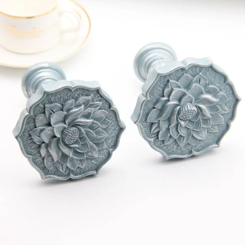 2Pcs Retro Resin Embossed Curtain Hooks Tiebacks Tassel Brush Hanger Pothook Coat Hat Holder Hook Curtain Accessories Holdback
2Pcs Retro Resin Embossed Curtain Hooks Tiebacks Tassel Brush Hanger Pothook Coat Hat Holder Hook Curtain Accessories Holdback