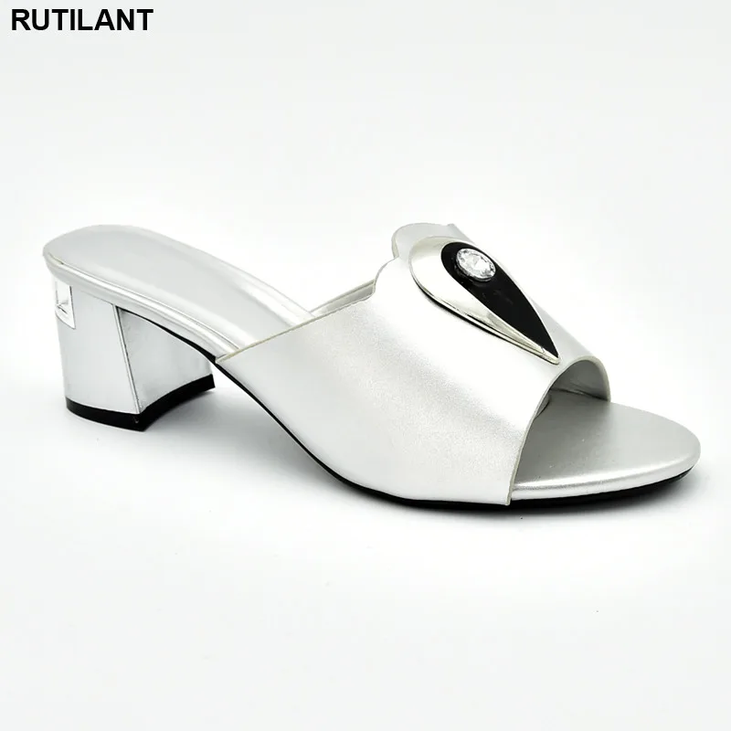 New Fashion Women Sandals 2019 Luxury Shoes Women Designers Womens Shoes Heels Summer Elegant Italian Women Wedding Party Pumps
New Fashion Women Sandals 2019 Luxury Shoes Women Designers Womens Shoes Heels Summer Elegant Italian Women Wedding Party Pumps