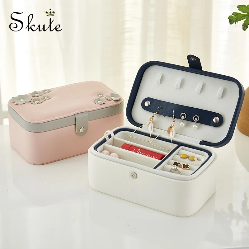 Portable Travel Jewelry Box Leather Storage Organizer Rectangle Earrings Ring Necklace Jewelry Display Case Gift Boxes for Women
Portable Travel Jewelry Box Leather Storage Organizer Rectangle Earrings Ring Necklace Jewelry Display Case Gift Boxes for Women