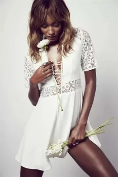 Summer 2019 Mini Dress Sexy Celebrity Elegant Short Print V Neck Women Lace Bandage Night Club Body con Party Dresses Wholesale
Summer 2019 Mini Dress Sexy Celebrity Elegant Short Print V Neck Women Lace Bandage Night Club Body con Party Dresses Wholesale