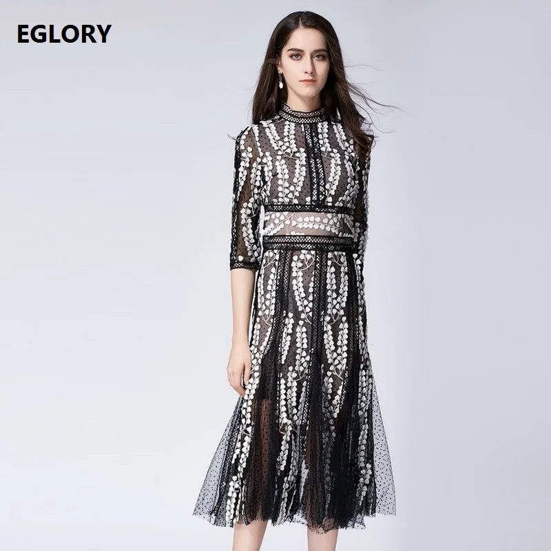 New Luxury Women Clothing Dress 2019 Spring Allover Hollow Out Lace Embroidery 3/4 Sleeve Mid-Calf Length Party Tunic Dresses
New Luxury Women Clothing Dress 2019 Spring Allover Hollow Out Lace Embroidery 3/4 Sleeve Mid-Calf Length Party Tunic Dresses