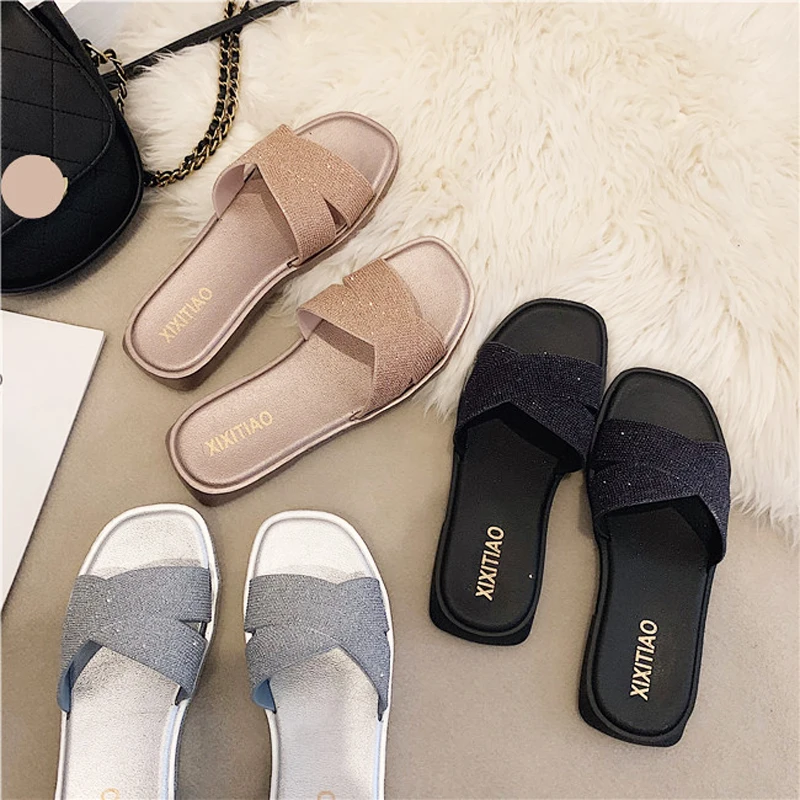 European Brand Cross Band Flip Flops Ladies Bling Bling Crystal Sandals Women Silver Beach Slides Flat Slippers Rhinestone Shoes
European Brand Cross Band Flip Flops Ladies Bling Bling Crystal Sandals Women Silver Beach Slides Flat Slippers Rhinestone Shoes