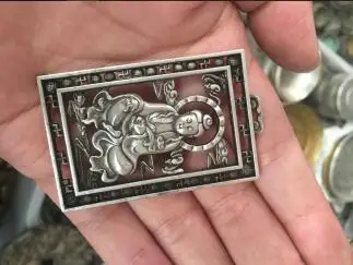 Chinese silver carving, big day Buddha statue, silver decoration, carving crafts
Chinese silver carving, big day Buddha statue, silver decoration, carving crafts