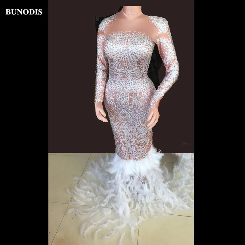 ZD249 Women Skin Color Long Skirt Sparkling Crystals White Feather Tail Fashion Show Nightclub Party Birthday Bling Clothing
ZD249 Women Skin Color Long Skirt Sparkling Crystals White Feather Tail Fashion Show Nightclub Party Birthday Bling Clothing