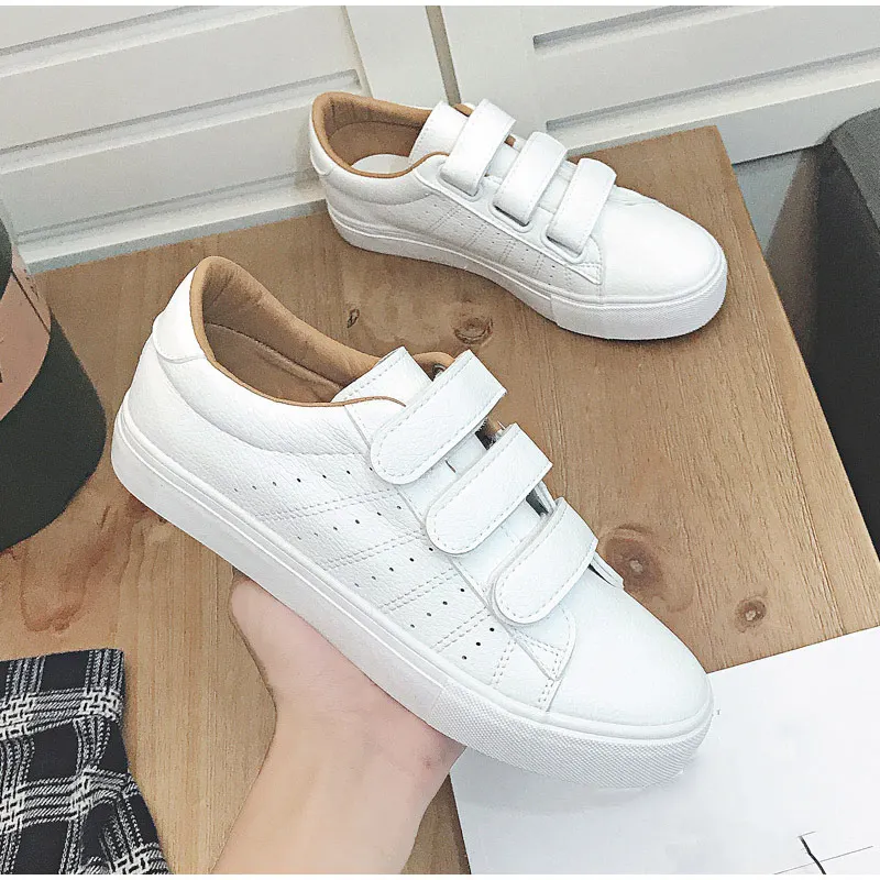 Spring New Fashion Women Vulcanized White Shoes Hook Loop Breath Platform Hole PU Leather Female Comfort NonSlip Sneakers
Spring New Fashion Women Vulcanized White Shoes Hook Loop Breath Platform Hole PU Leather Female Comfort NonSlip Sneakers