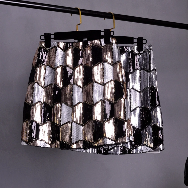 Fashion Women Bing Bling Sequined Skirts Lady Sexy Shiny Sequins Skirt Woman Sexy Geometric Mini Party Club Skirt
Fashion Women Bing Bling Sequined Skirts Lady Sexy Shiny Sequins Skirt Woman Sexy Geometric Mini Party Club Skirt