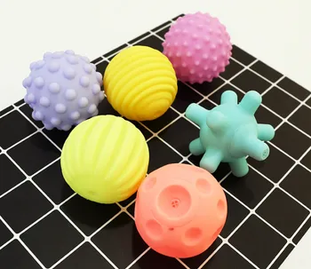 usd1.49/pc Dog puppy Supplies Pet puppy sound Toy Ball Dog Toy Ball Squeaky Quack toys for dogs vinyl balls five styles
usd1.49/pc Dog puppy Supplies Pet puppy sound Toy Ball Dog Toy Ball Squeaky Quack toys for dogs vinyl balls five styles