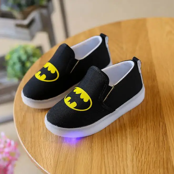 Children Shoes With Light Sneakers Cartoon Casual LED Shoes Fashion Sport Breathable Toddler Kids Shoes Boys Trainers
Children Shoes With Light Sneakers Cartoon Casual LED Shoes Fashion Sport Breathable Toddler Kids Shoes Boys Trainers