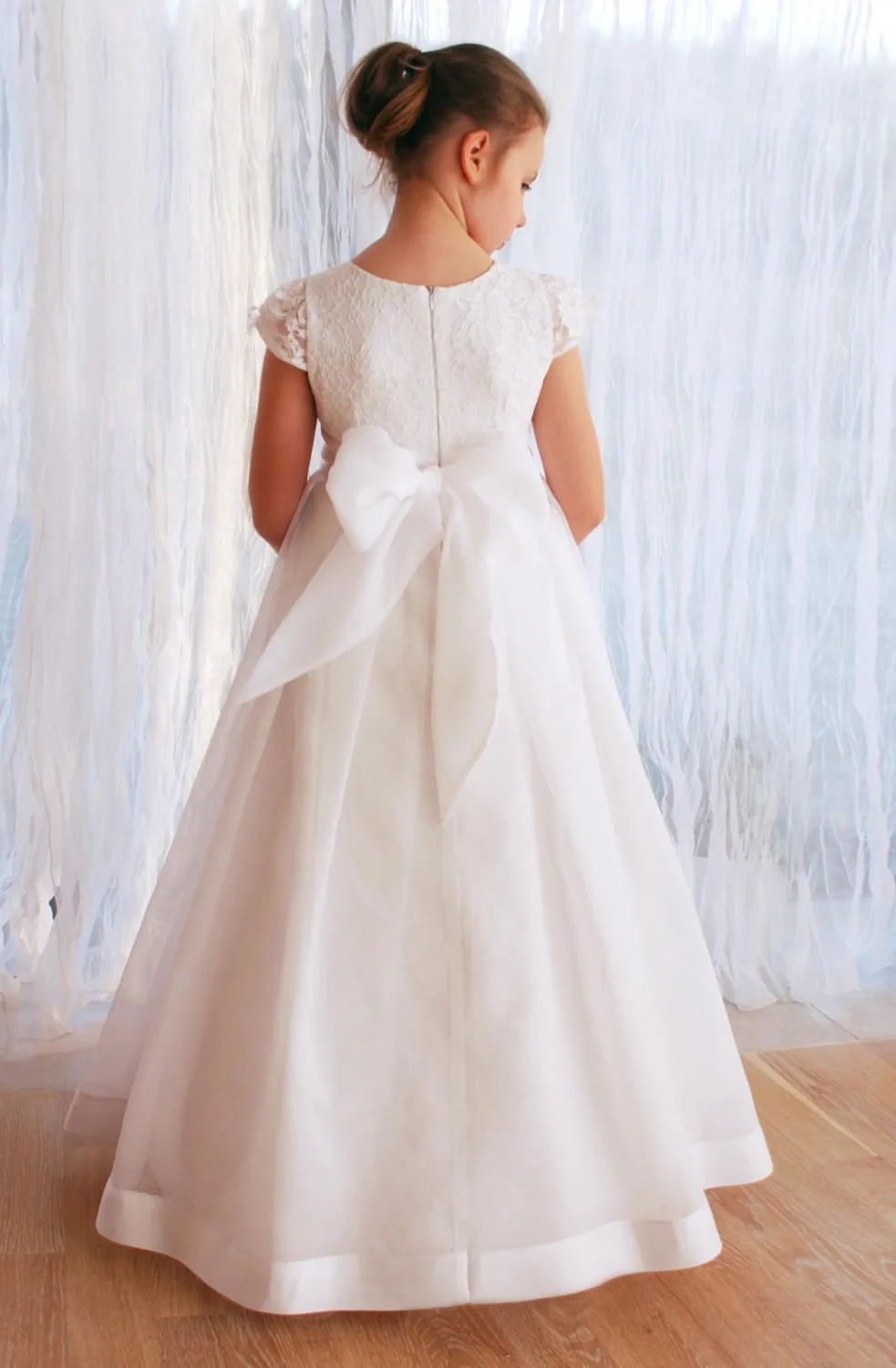2016-New-Arrival-Short-Sleeve-Lace-First-Communion-Dresses-for-Girls-10-12-Pageant-Flower-Girl (2)