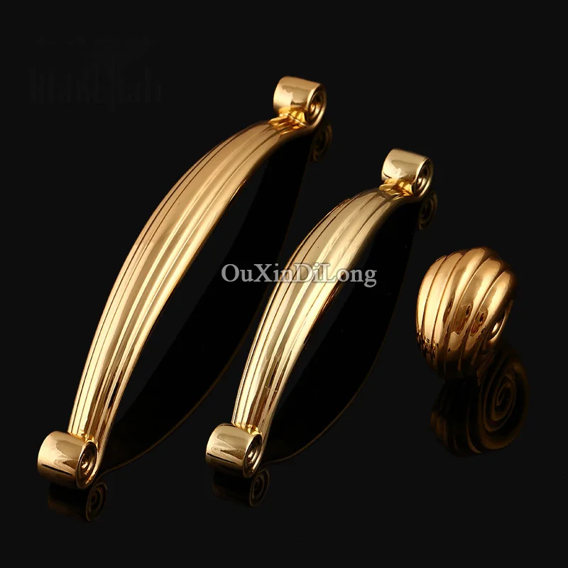 Top Designed 2PCS European Cabinet Door Handles Cupboard Wardrobe Drawer Wine Kitchen Cabinet Pulls Handles and Knobs Gold Tone
Top Designed 2PCS European Cabinet Door Handles Cupboard Wardrobe Drawer Wine Kitchen Cabinet Pulls Handles and Knobs Gold Tone