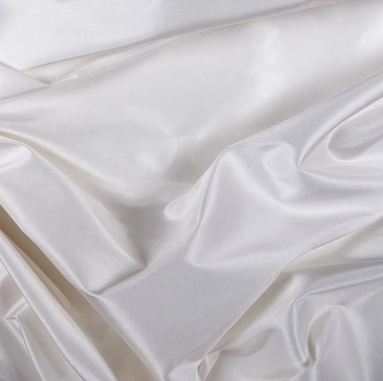 28mm, raw white 140cm wide, 100% Mulberry Silk Taffeta fabric
28mm, raw white 140cm wide, 100% Mulberry Silk Taffeta fabric